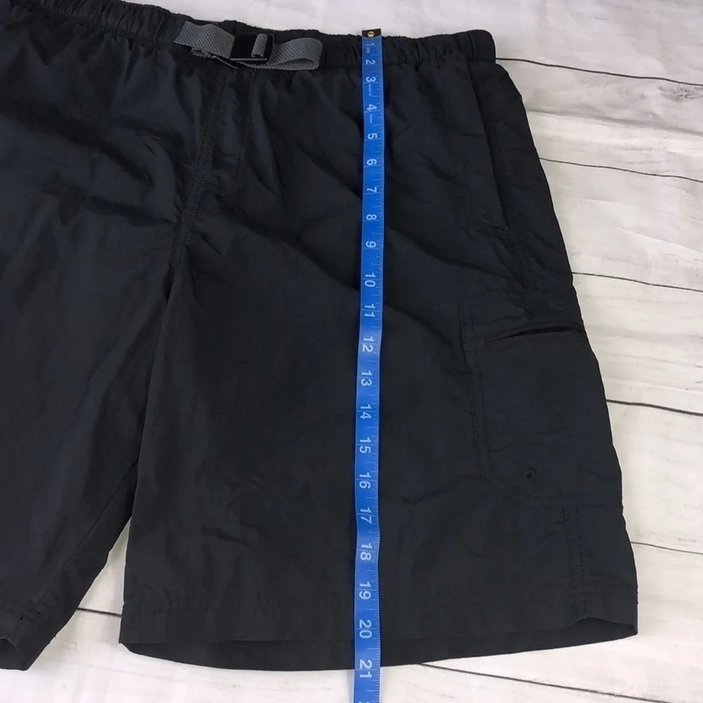 Columbia Black Omni Care Shorts Sz L